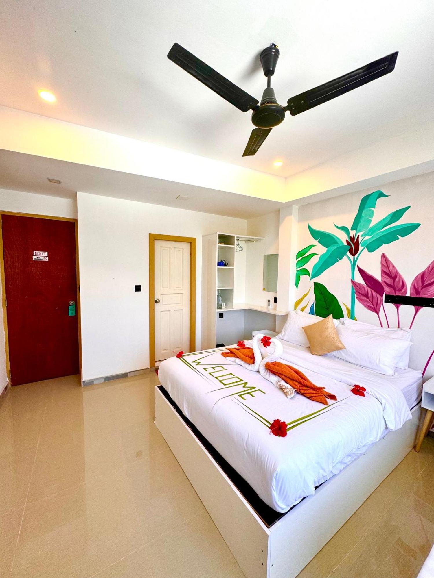 Sands Garden Hotel Thoddoo Exterior foto